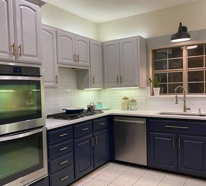 Classic White and Navy Balance