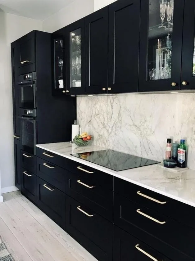 Black and Oak Fusion